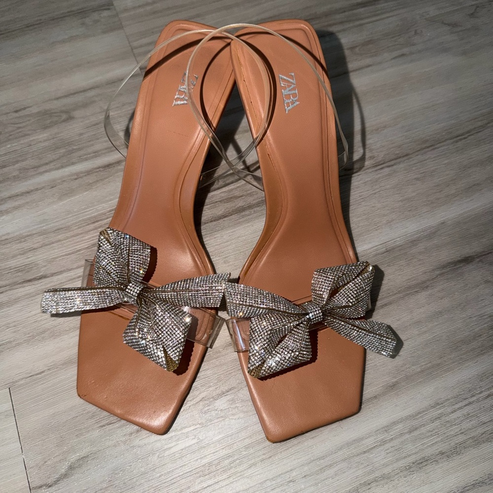 ZARA Tan Slingback Sandals with Sparkling Bow Accent